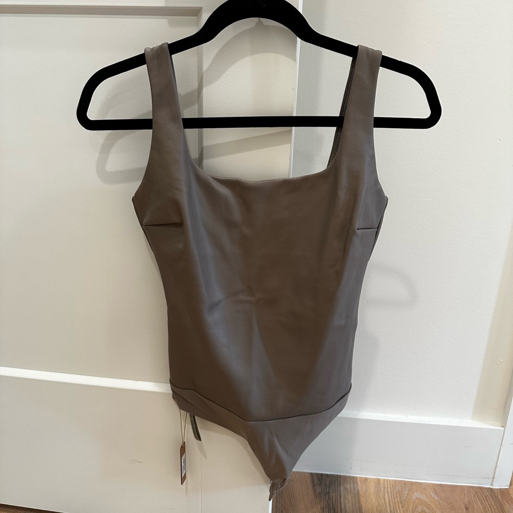 skims cement body suit size medium NWT
